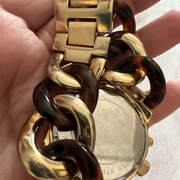 Michael Kors Collection Women's MK4222 Chain Gold/Tortoise Watch - Picture 5 of 5